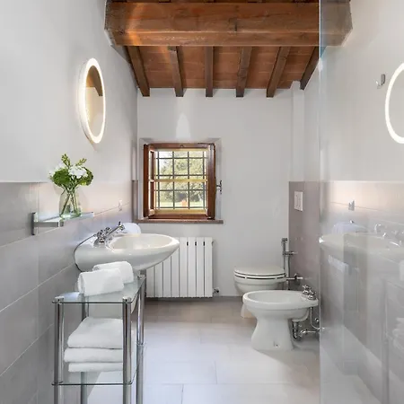 Tenuta Francigena 8, Emma Villa