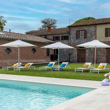 Tenuta Francigena 8, Emma *