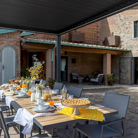 Tenuta Francigena 8, Emma